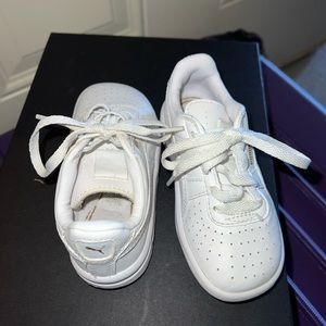 Toddler white puma size 7